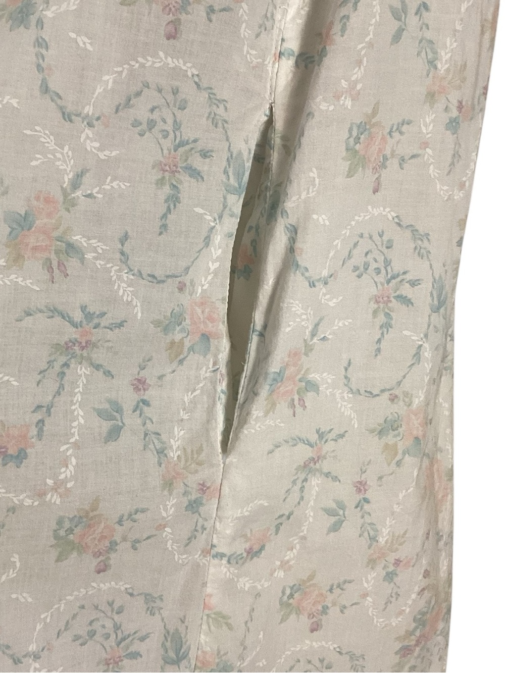 Vintage 2002 Eileen West Floral Lace Pearl Button Cotton Nightgown Large - Picture 7 of 16